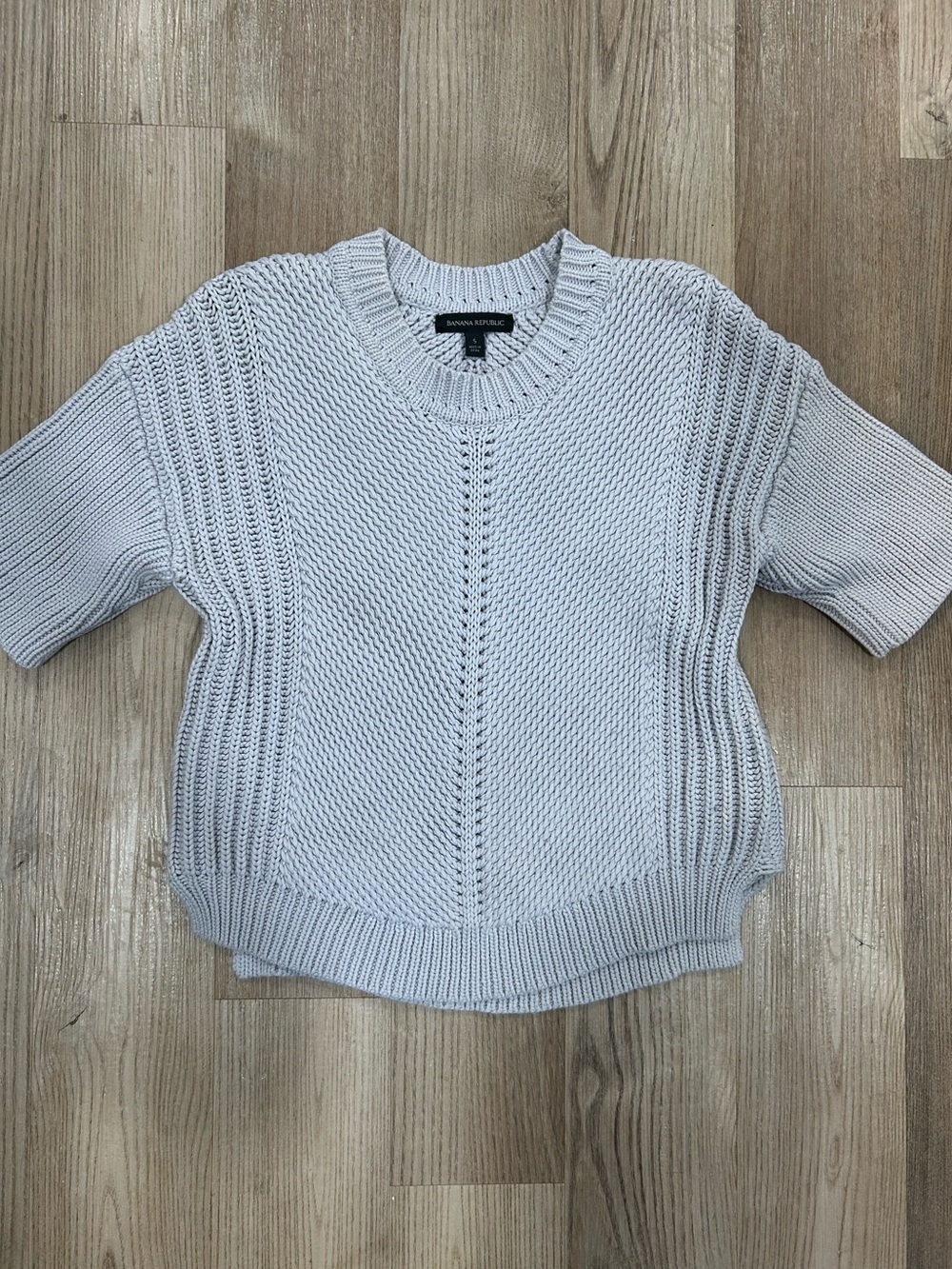 Banana Republic Light Gray Crewneck Knit Pullover